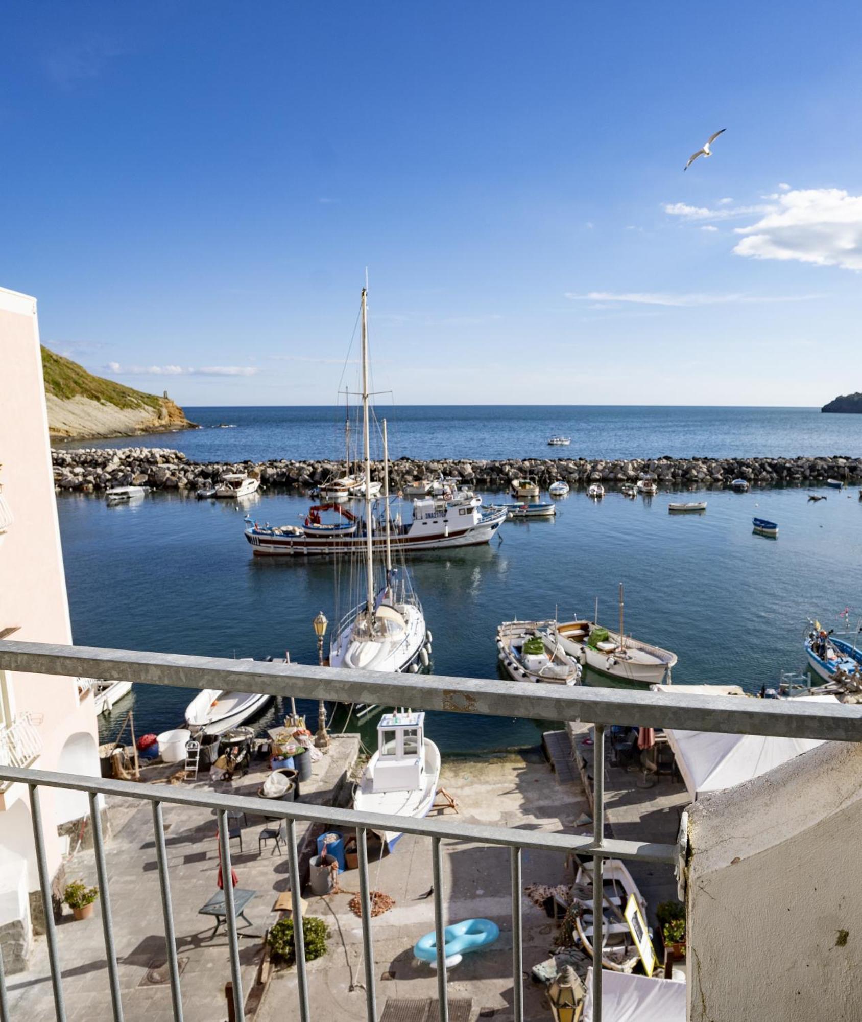 Ferienwohnung La Terrazza Di Maria Procida Exterior foto